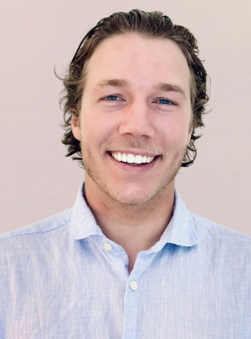 Davis Gortner, MA